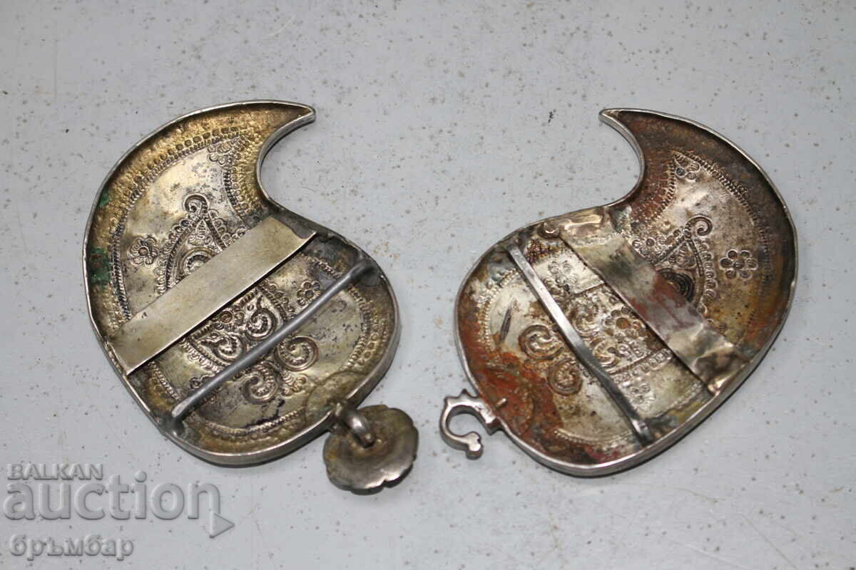 Antique forged silver buckles with partial mercury gilding - 6 Antique forged silver buckles with partial mercury gilding - 6