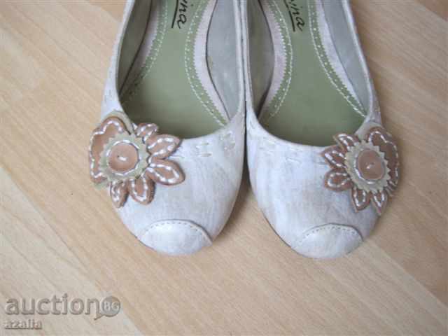 Auction Women's ballerina shoes Auction Women's ballerina shoes