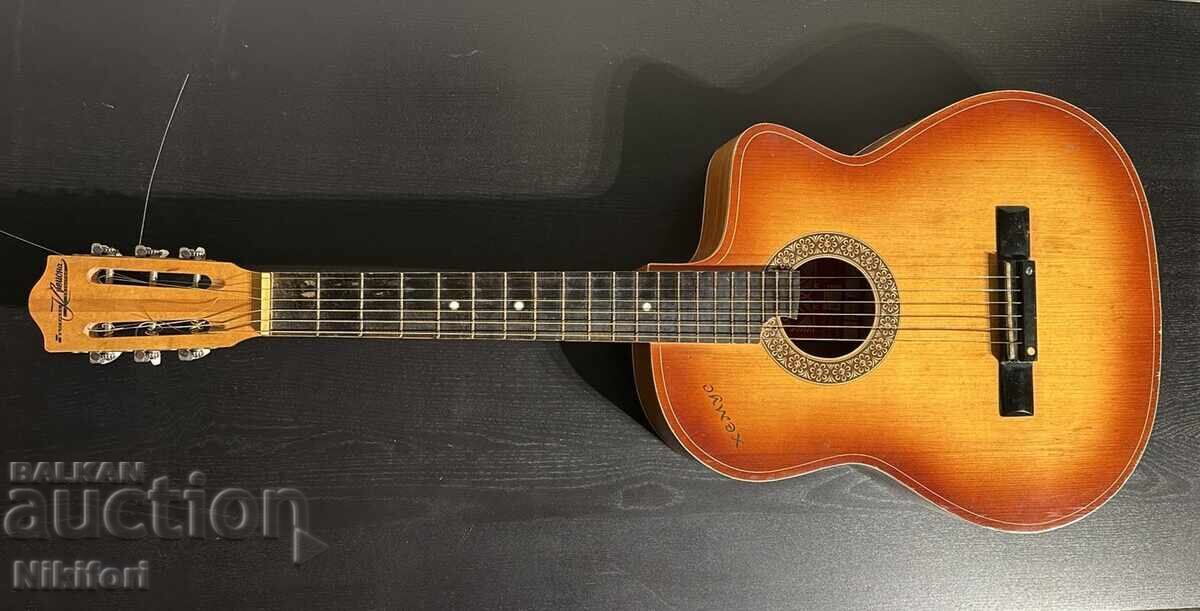 Chitară Acustică Bulgară Cremona Hemus