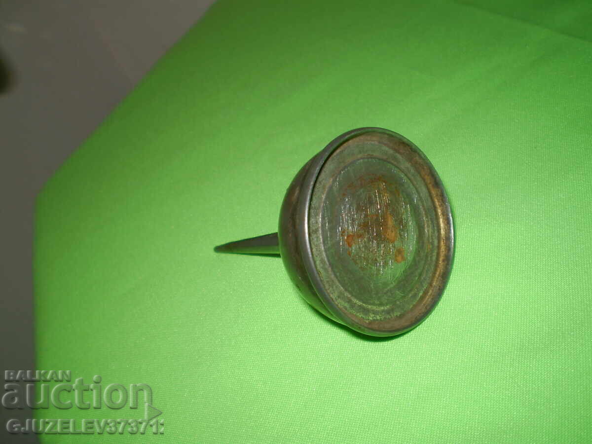 Auction  Vintage steel oil can with thumb pump for small machines
