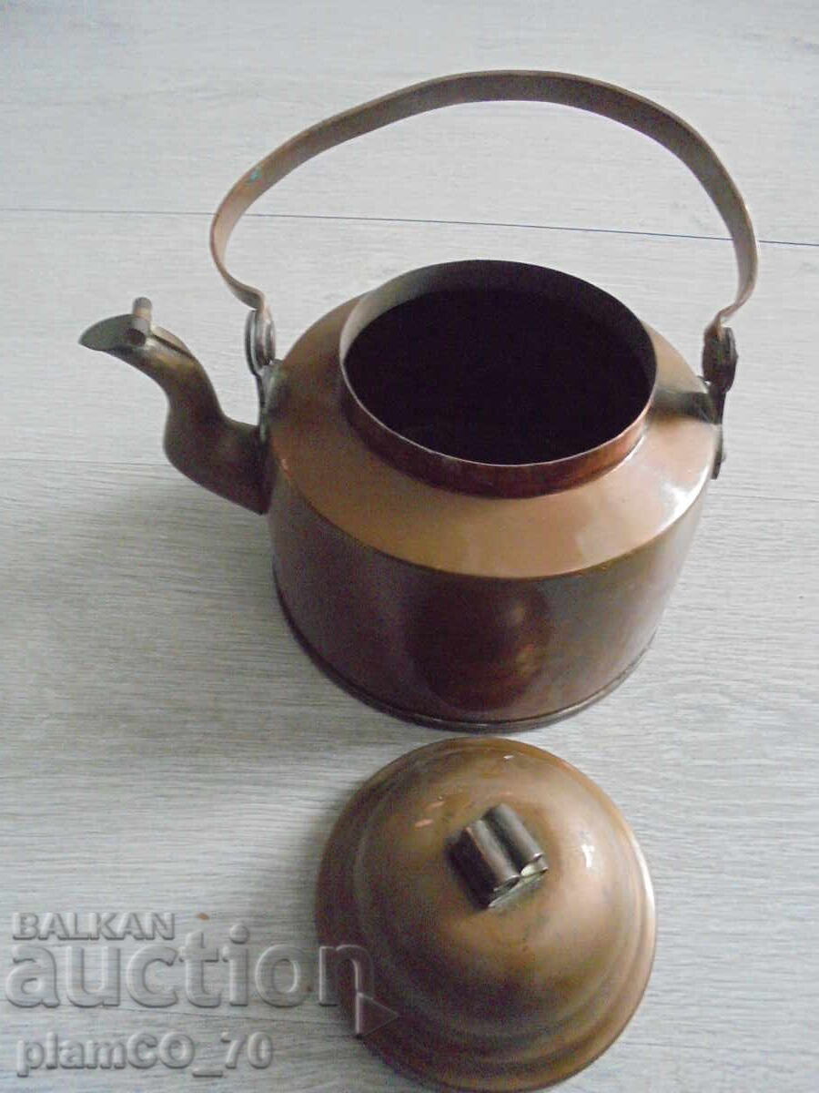 Аукцион №*8315 Старинен меден чайник Аукцион №*8315 Старинен меден чайник