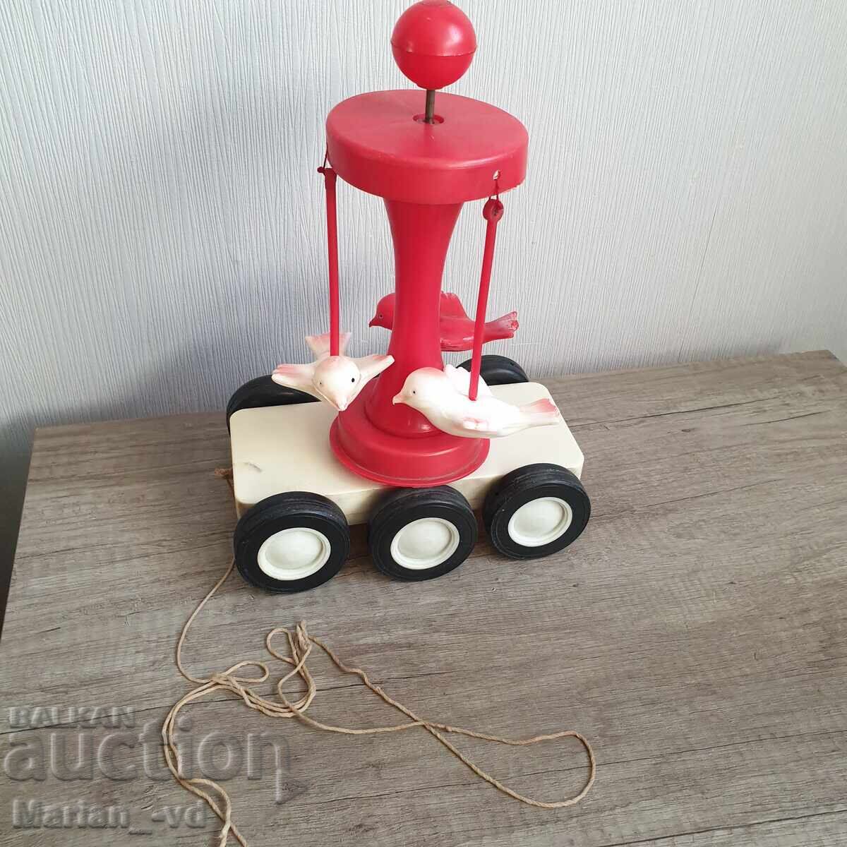 Соц детска играчка летящи птици на колела с цена 60.00 лв. | € 30.68 Соц детска играчка летящи птици на колела с цена 60.00 лв. | € 30.68