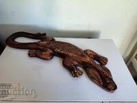 Amazing Wooden Lizard