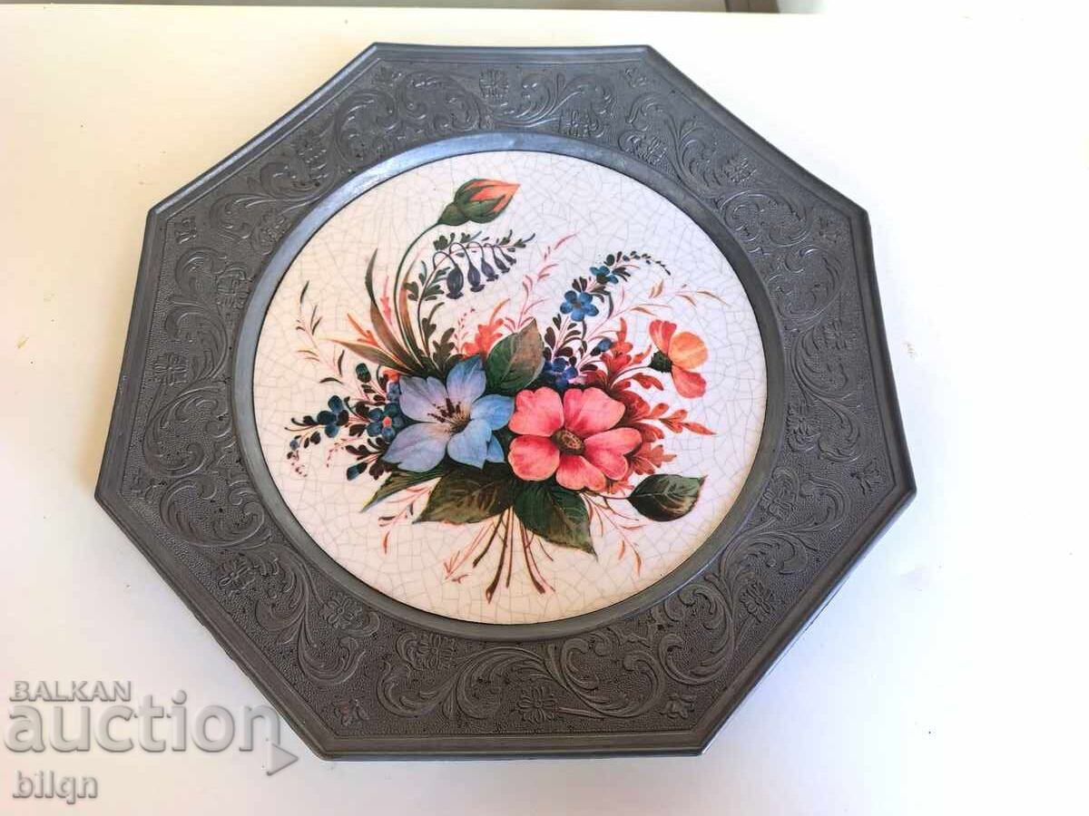 Прекрасна Колекционерска Чиния Калай И Керамика