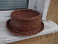 Pălărie din piele