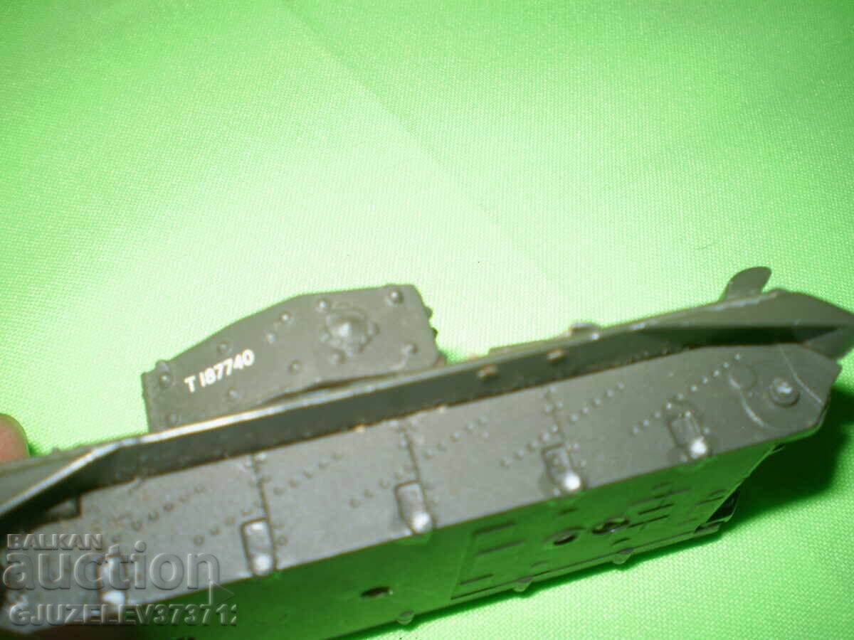 Παράδοση ΜΕΤΑΛΛΙΚΟ ΠΑΙΧΝΙΔΙ ΠΟΛΕΜΙΚΟ ΤΑΝΚ για συλλογή