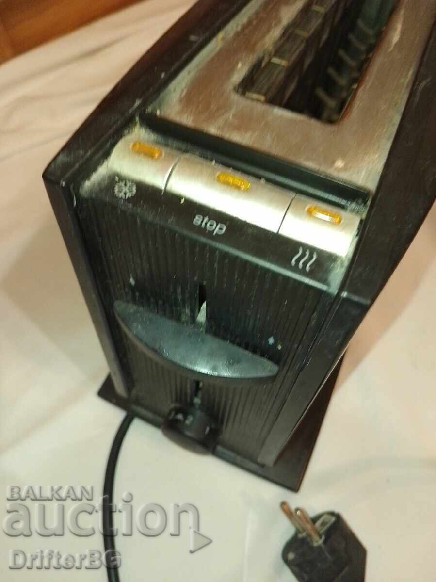 Large Braun Toaster with price 5.50 BGN | € 2.81 Large Braun Toaster with price 5.50 BGN | € 2.81