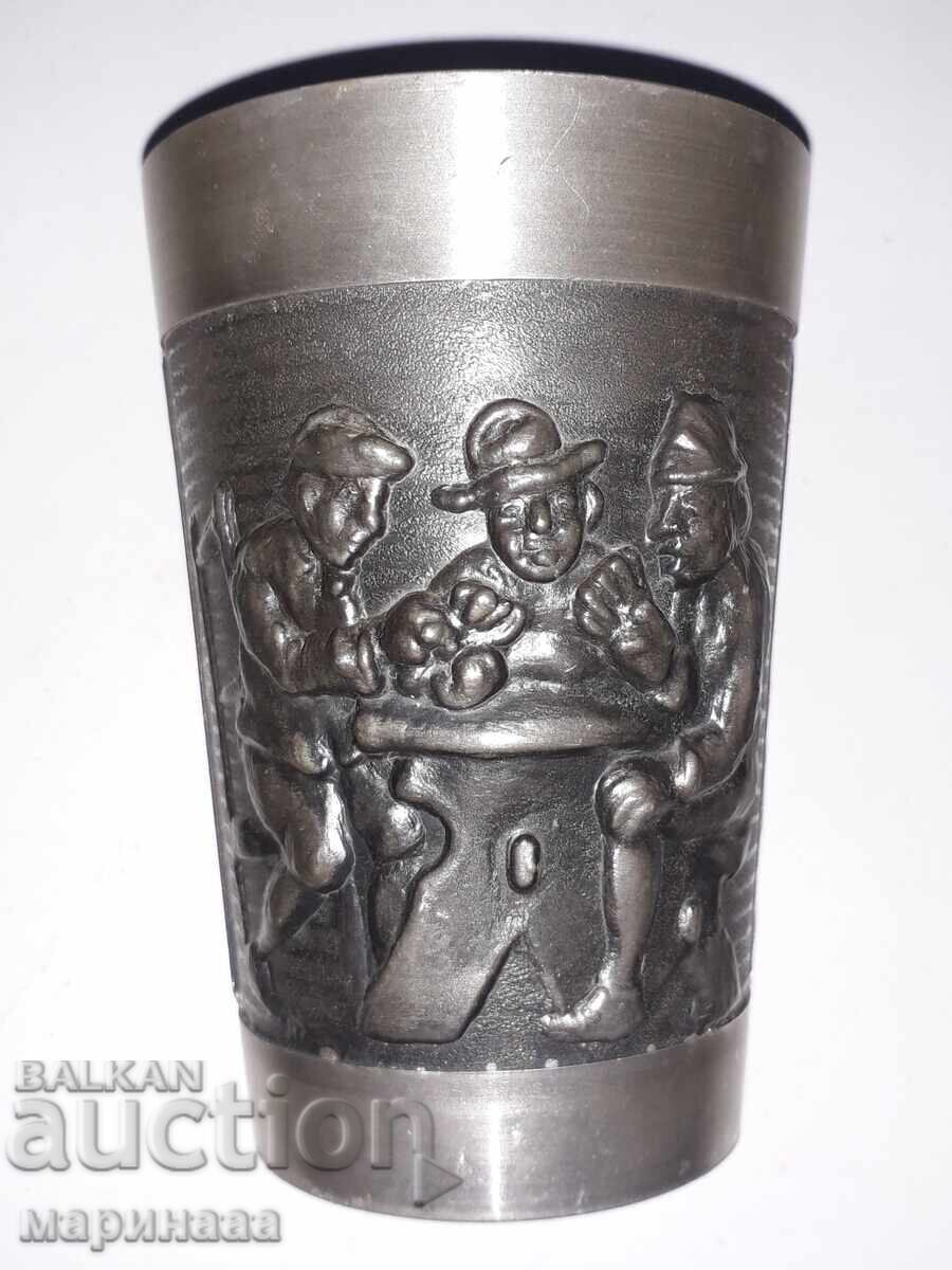 ЧАША. МАСИВЕН ЦИНК с цена 8.00 лв. | € 4.09