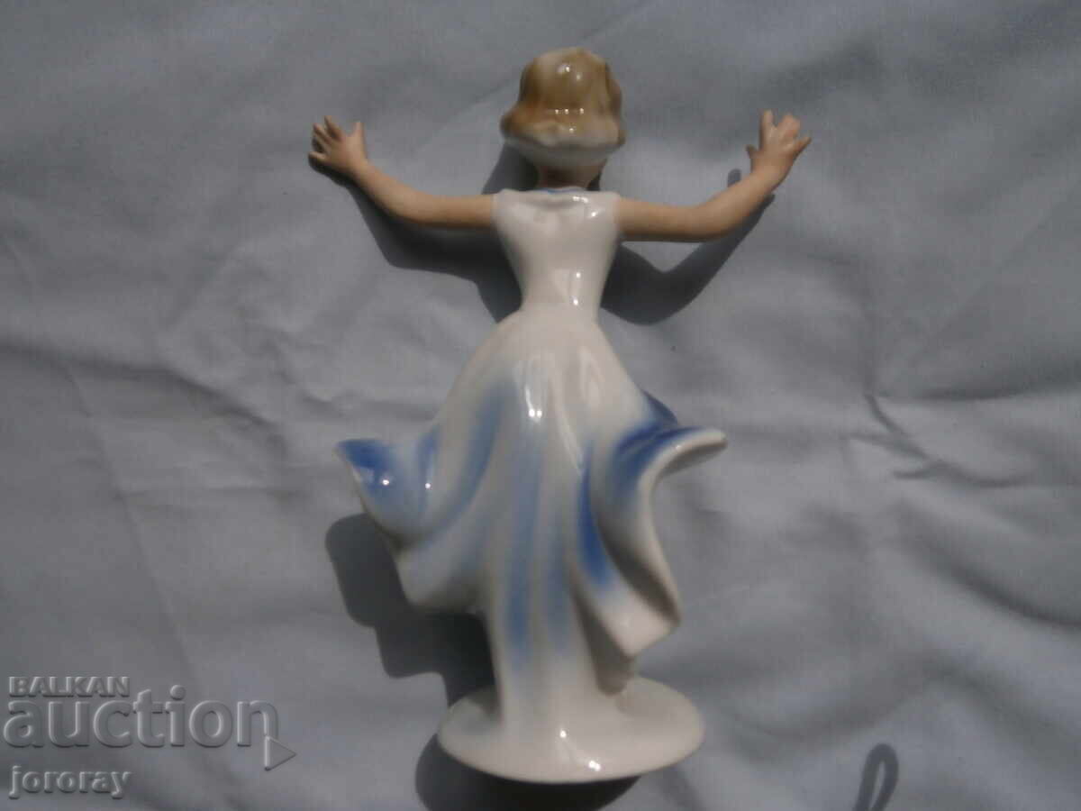 Porcelain Figure Romania with price 35.00 BGN | € 17.90
