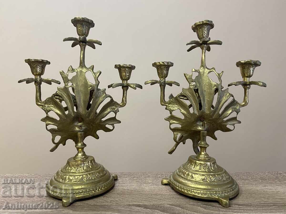 Аукцион Винтидж бронзови свещници „Феи“ — чифт Аукцион Винтидж бронзови свещници „Феи“ — чифт