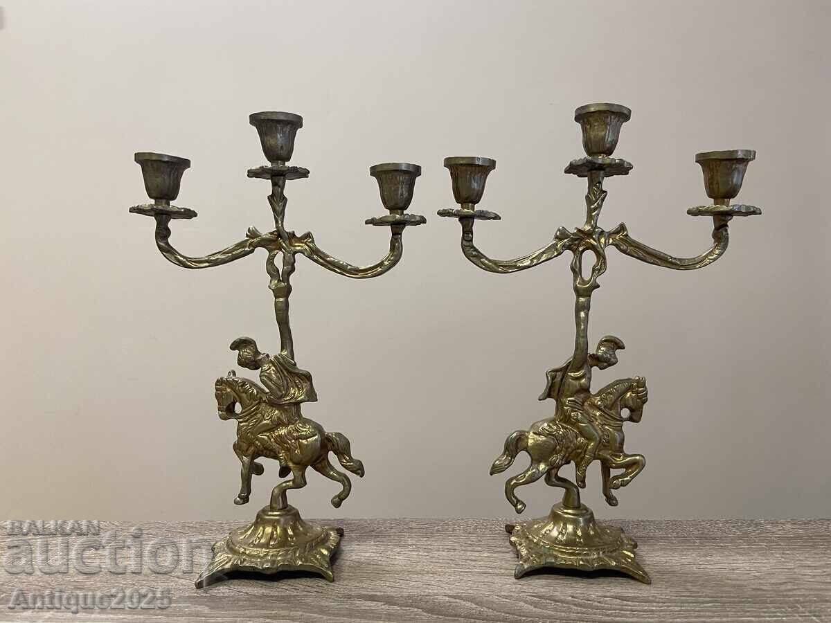 Licitație Sfeșnice vintage din bronz cu călăreți pe cai (pereche)