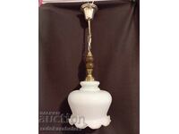 Candelabru frumos cu abajur mare din sticlă albă