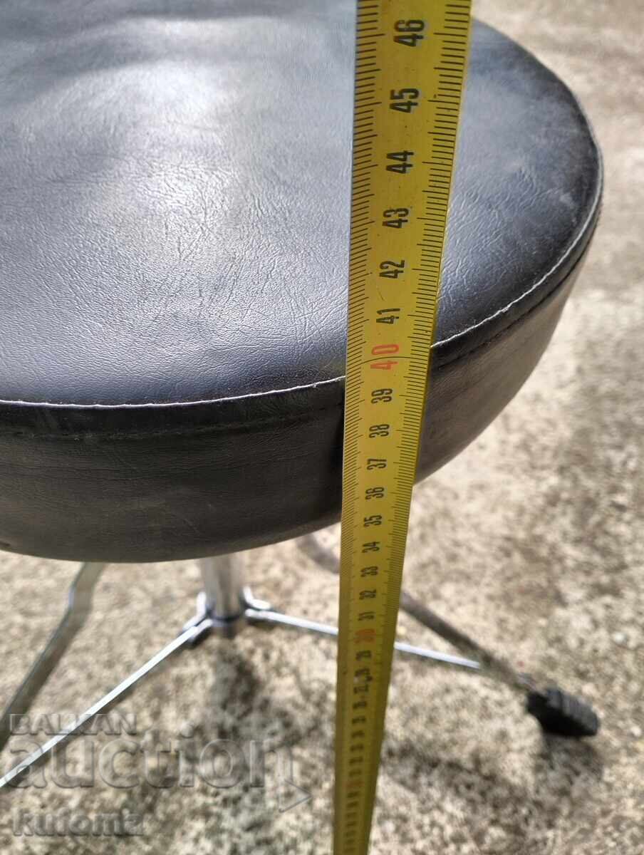 Auction Drum table Auction Drum table