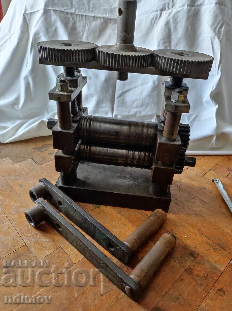 Goldsmith Jewelry Roll with price 490.00 BGN | € 250.53