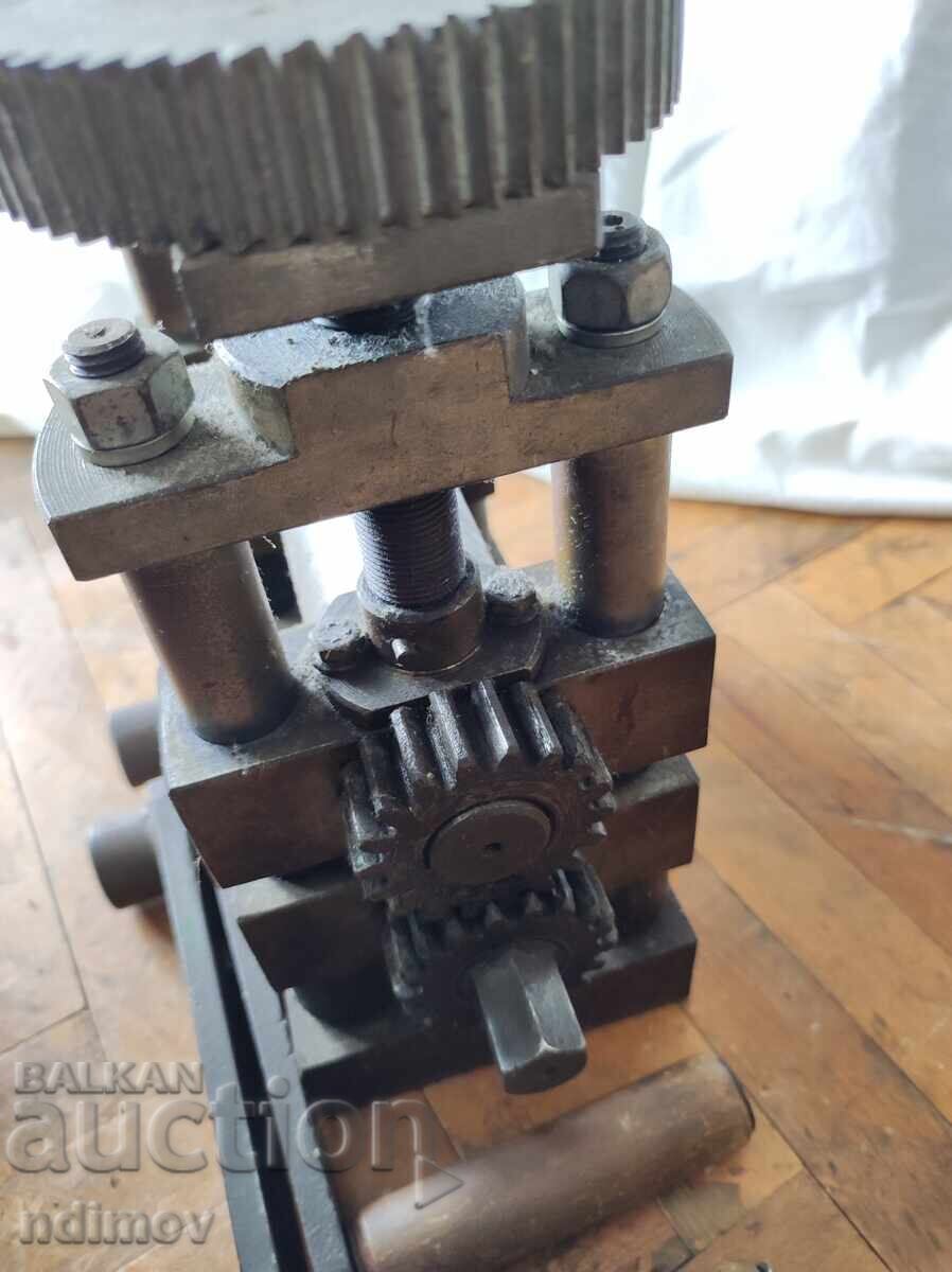 Delivery of Goldsmith Jewelry Roll