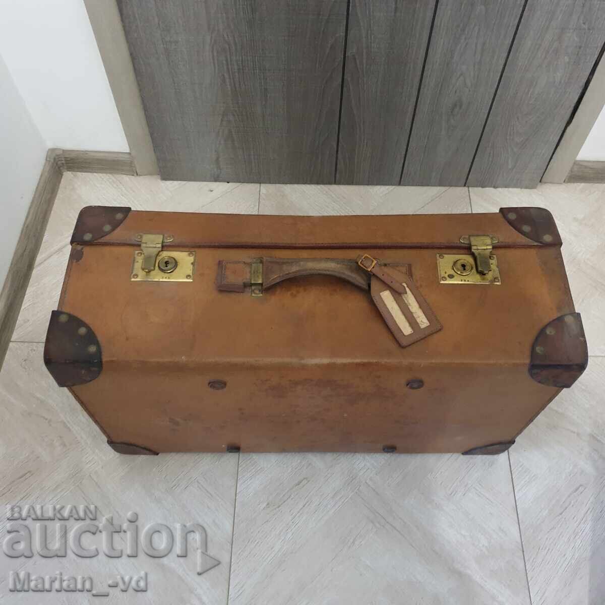 Auction  Old Viennese suitcase Johann Scholz Vienna