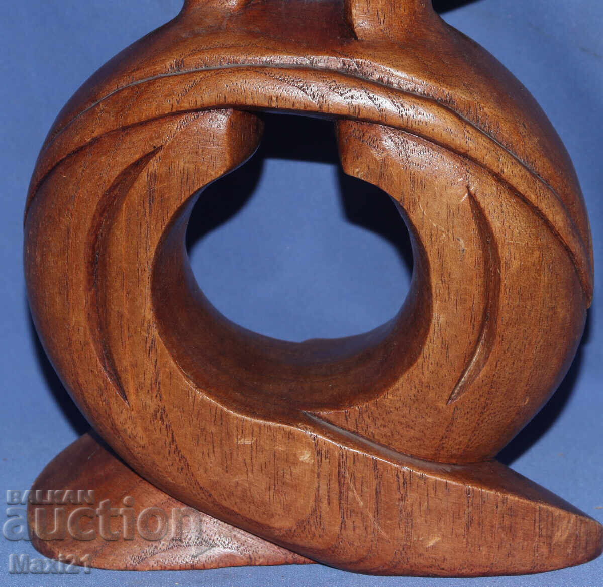 Παράδοση Ξυλόγλυπτη παραστατική γλυπτική