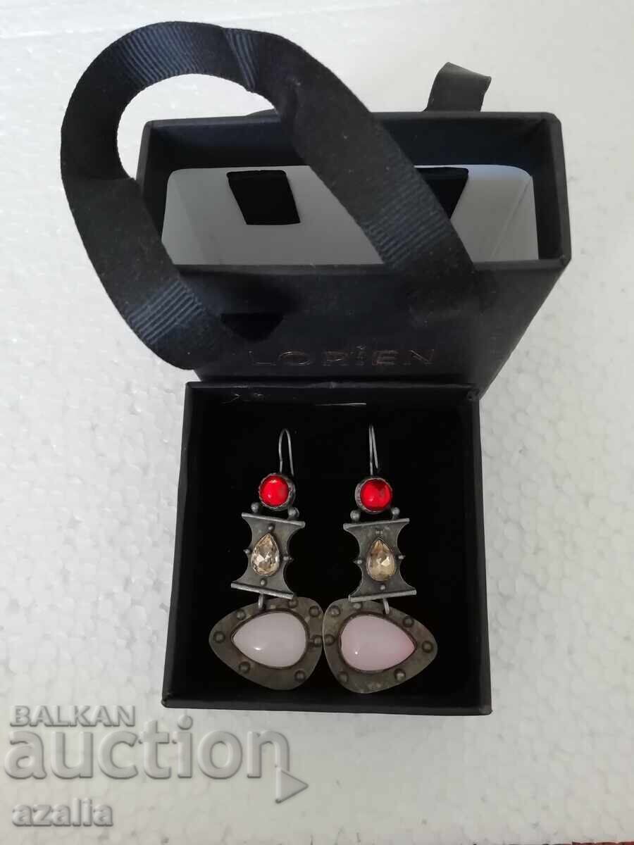 Set nou de cercei cu preț 9.00 BGN | € 4.60 Set nou de cercei cu preț 9.00 BGN | € 4.60