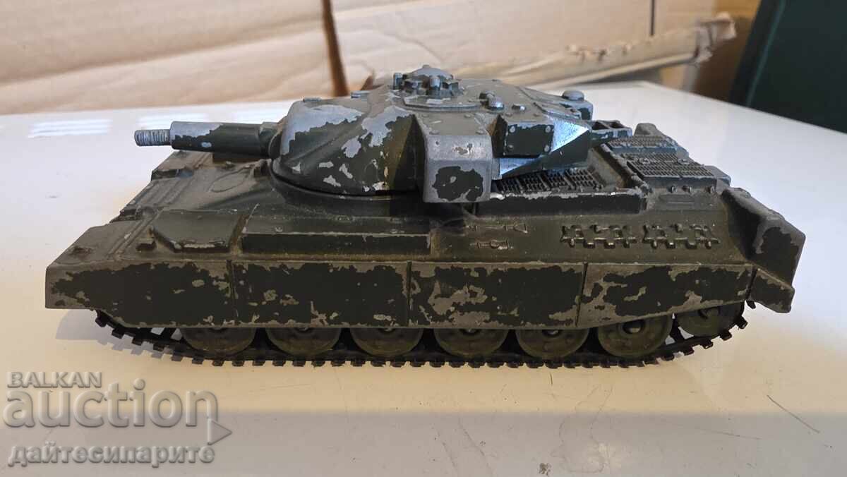 Μοντέλο δεξαμενής με τιμή 40.00 BGN | € 20.45 Μοντέλο δεξαμενής με τιμή 40.00 BGN | € 20.45