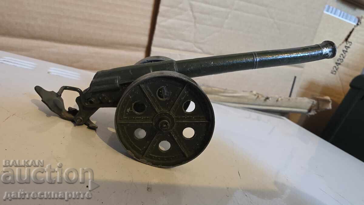 Макет старо оръдие Макет старо оръдие