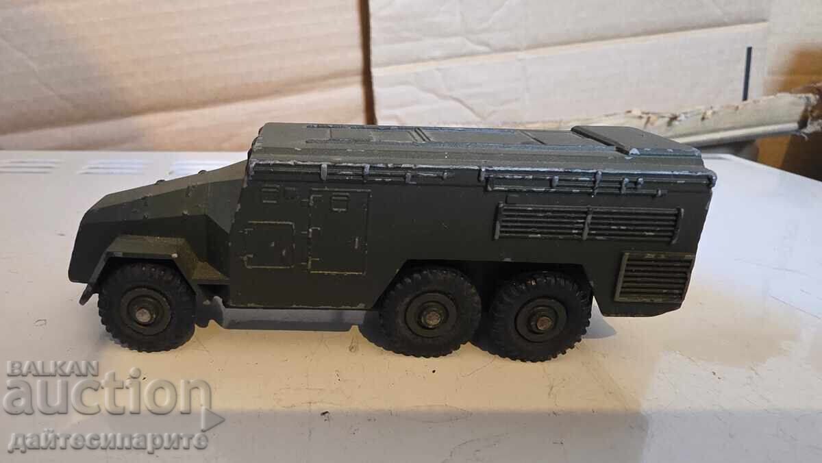 Model military truck with price 45.00 BGN | € 23.01