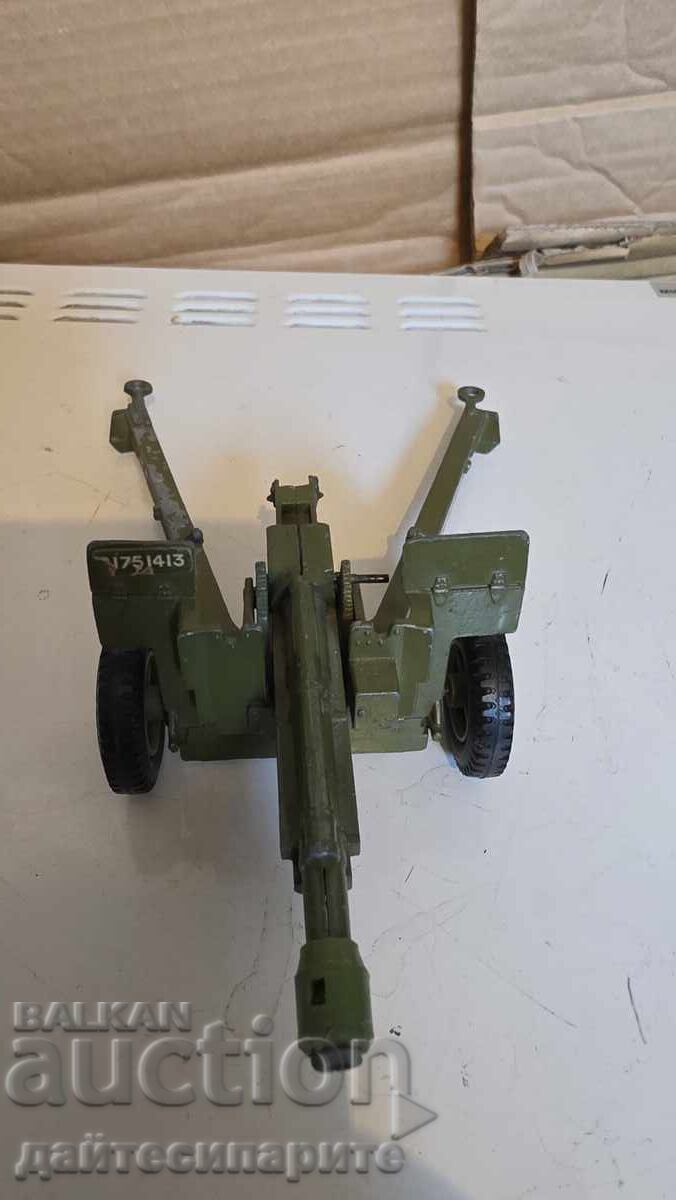 Auction  Model Howitzer