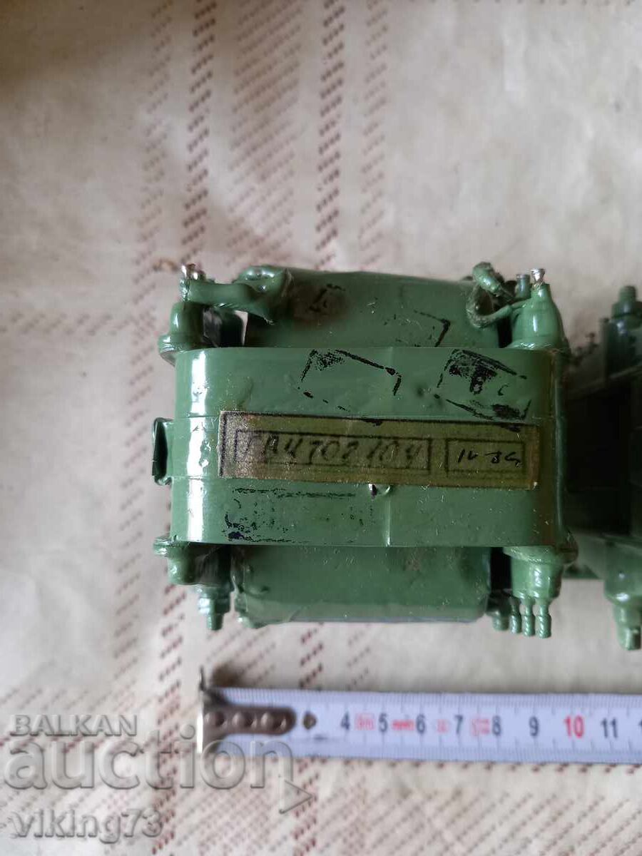 Auction  Transformers, new, 1986