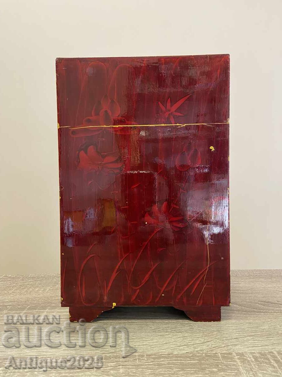 Доставка на Винтидж китайска кутия за бижута от червено лакирано дърво