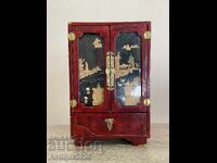 Βίντατζ κινέζικο κουτί κοσμημάτων από κόκκινο βερνικωμένο ξύλο