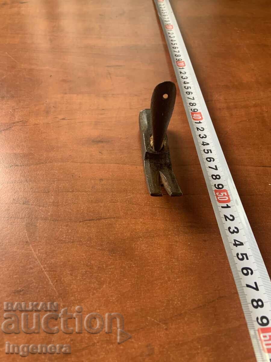 CIOCAN CIOCĂNEL UNELTĂ VECHE MARCĂ - 6