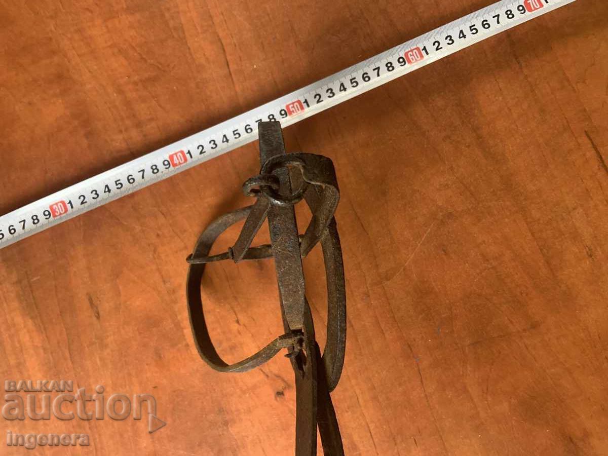 Old Forged Trap for Small Pests - 6