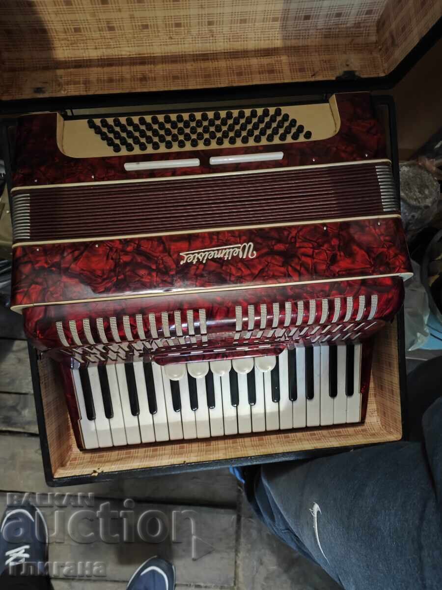 Weltmeister Accordion, 80 Bass