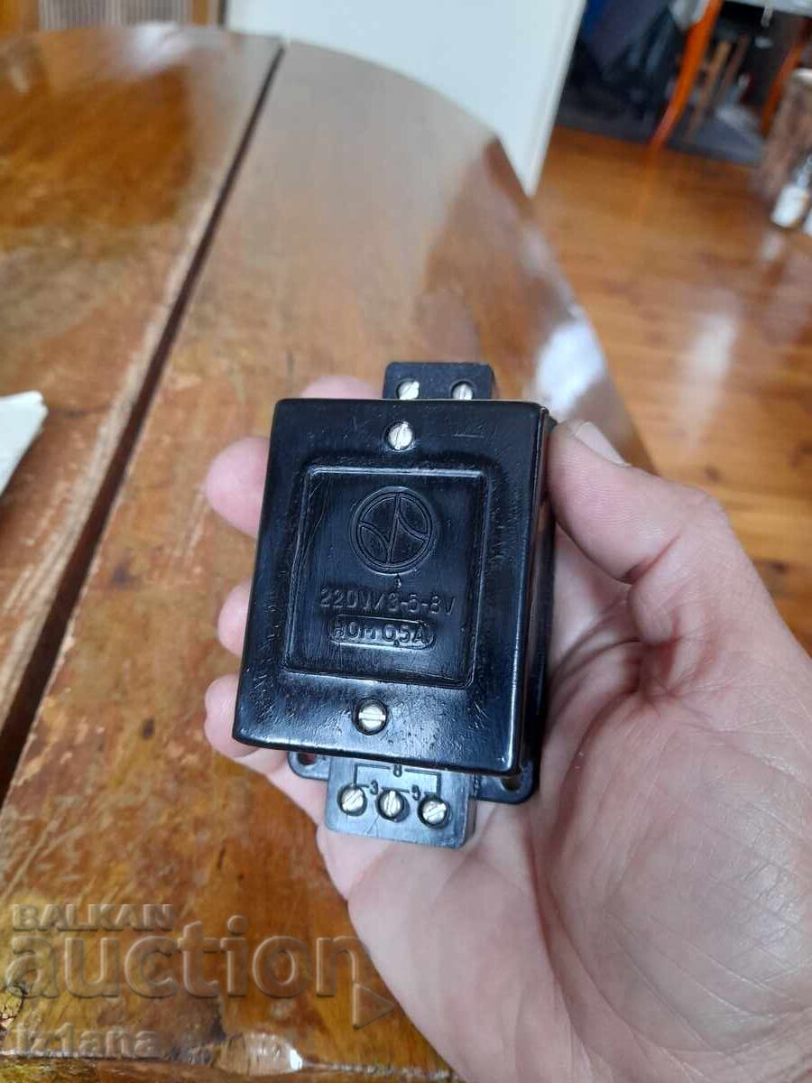 Παράδοση Παλαιός Μετασχηματιστής Zvunchev