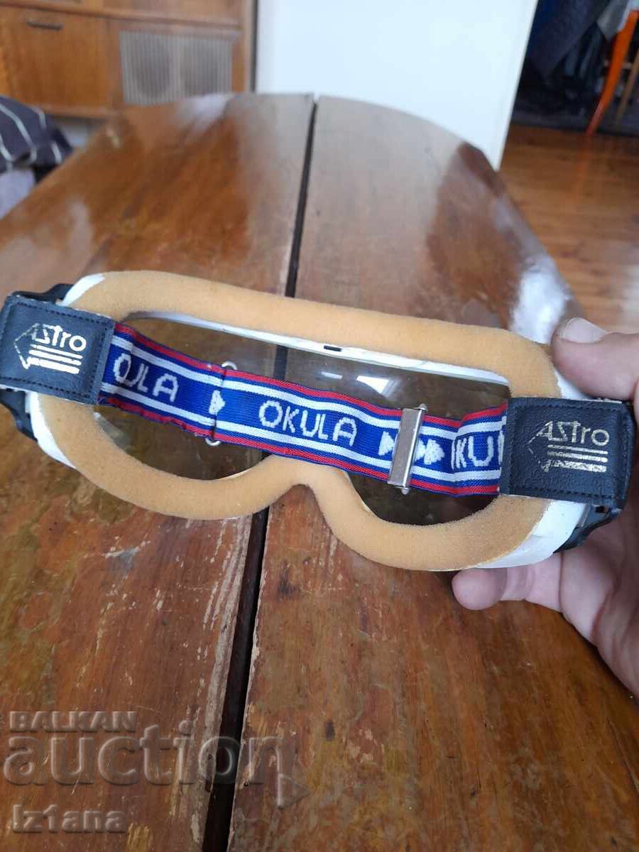 Livrarea Ochelari de schi Okula vechi