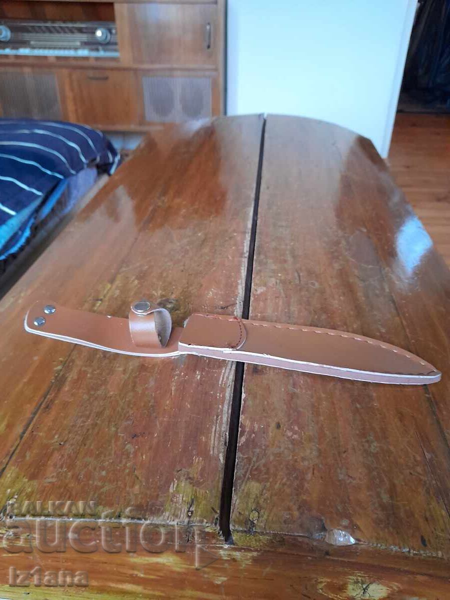 Παλιά δερμάτινη θήκη μαχαιριού