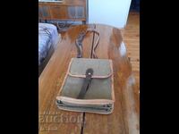 Geanta bătrânului comandant, a ofițerului