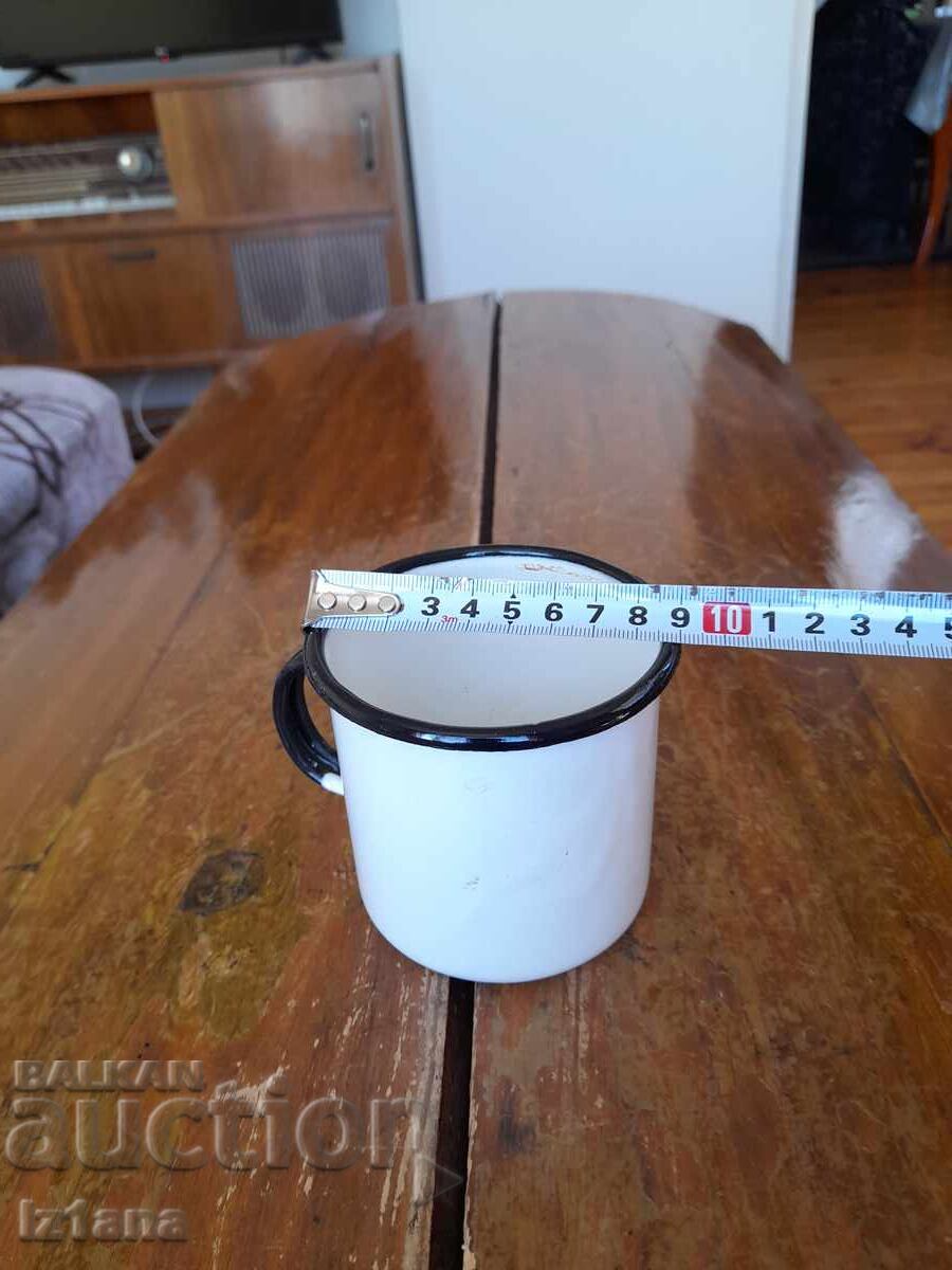 Licitație Cană, cană veche emailată Licitație Cană, cană veche emailată