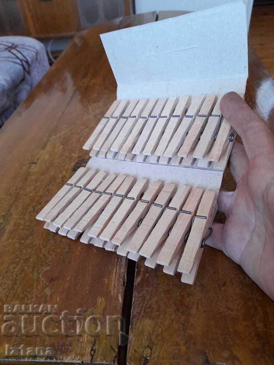 Auction Old wooden pegs Auction Old wooden pegs