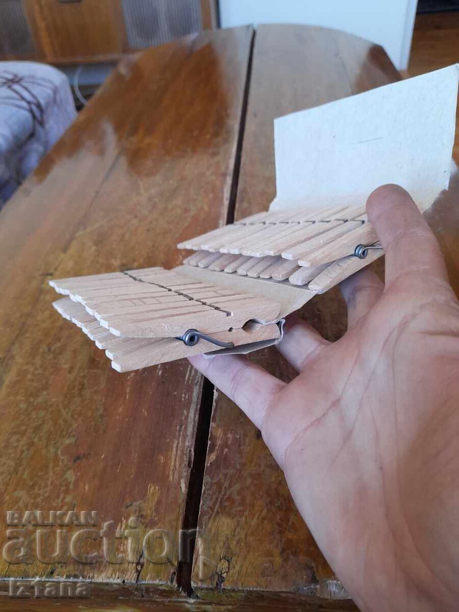 Delivery of Old wooden pegs Delivery of Old wooden pegs