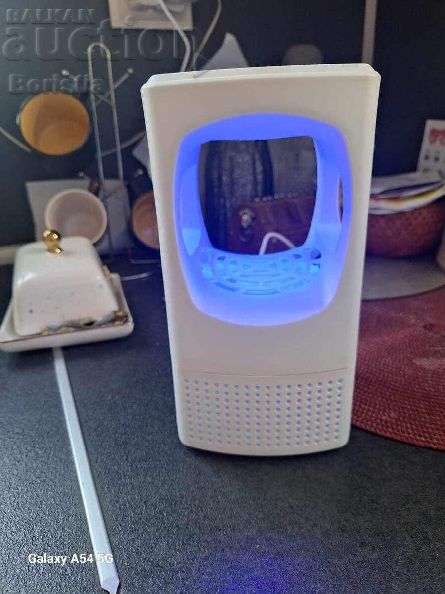 Captator de insecte cu preț 25.00 BGN | € 12.78