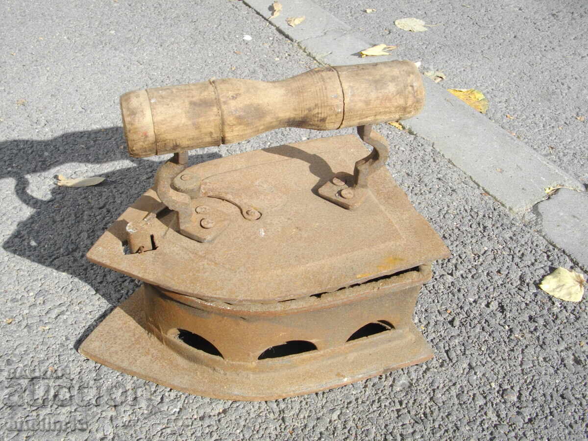 COLECȚIE VECHE DE CĂLCAT FOARTE MARE, DE COLECȚIE - 6