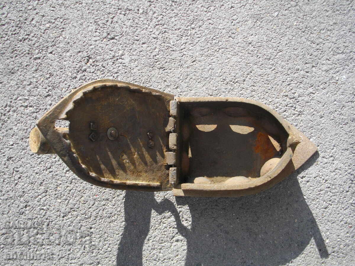 COLECȚIE VECHE DE CĂLCAT FOARTE MARE, DE COLECȚIE - 7