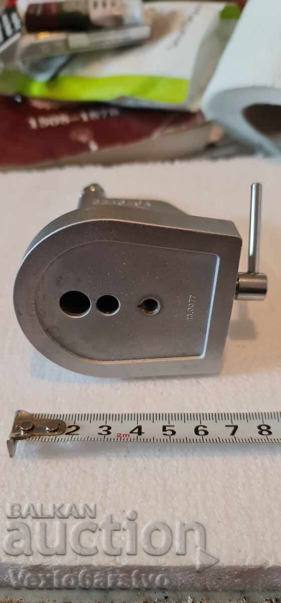 Auction  Watchmaker's tool - "BERGEON" - Anvil