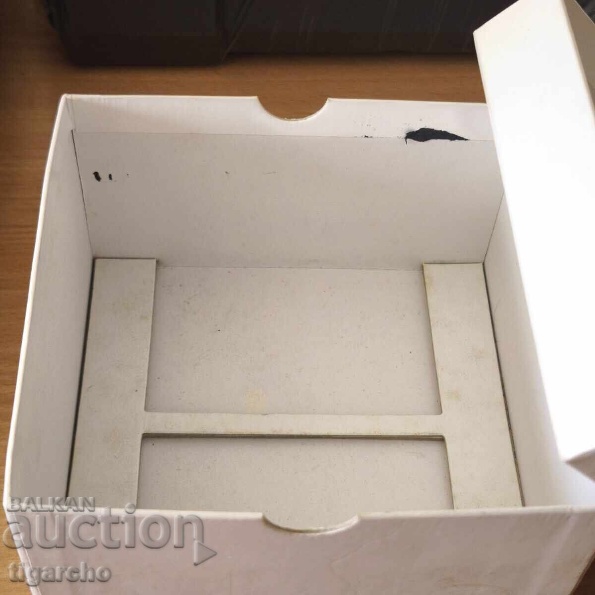 Παράδοση Κουτί ρολογιού Longines Παράδοση Κουτί ρολογιού Longines