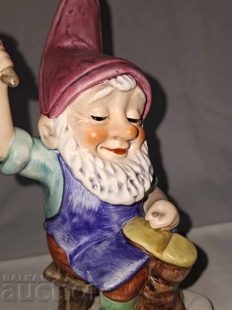 Figurină de porțelan--Goebel--W.Germany--1982--Chris--cizmar - 6