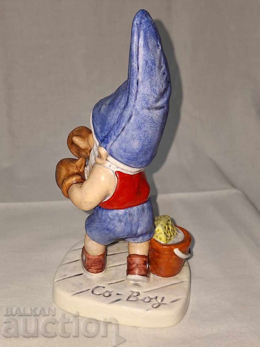 Porcelain figure -- Goebel -- W. Germany -- 1975 -- Max -- Boxer - 5 Porcelain figure -- Goebel -- W. Germany -- 1975 -- Max -- Boxer - 5