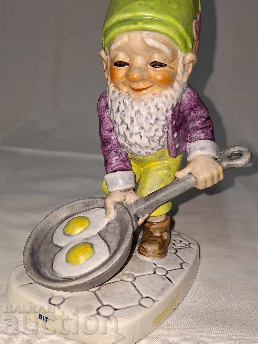 Porcelain figure -- Goebel -- W. Germany -- 1970 -- Bit -- Chef with price 70.00 BGN | € 35.79