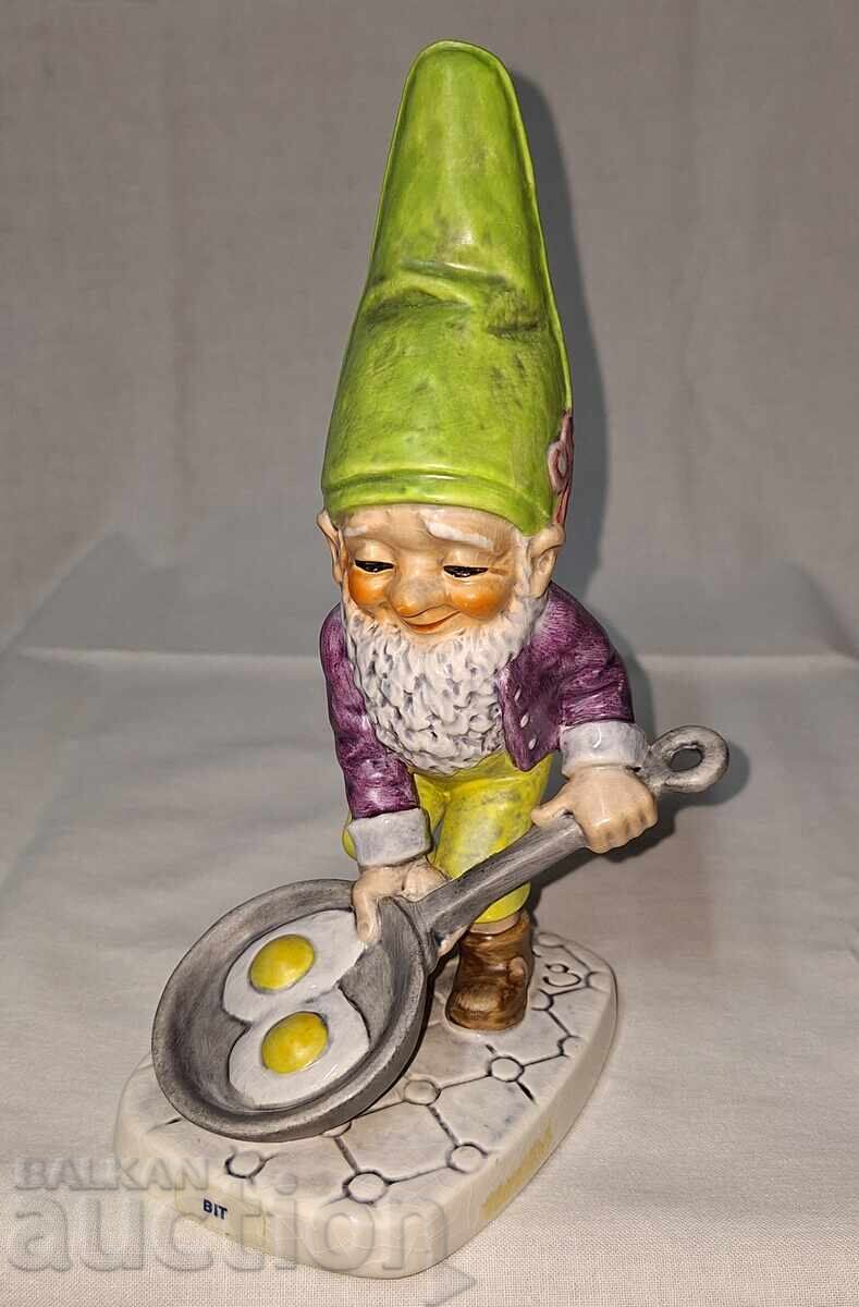 Porcelain figure -- Goebel -- W. Germany -- 1970 -- Bit -- Chef