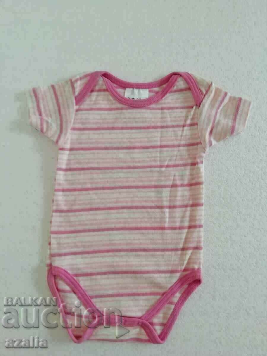 Auction 4 baby bodysuits Auction 4 baby bodysuits