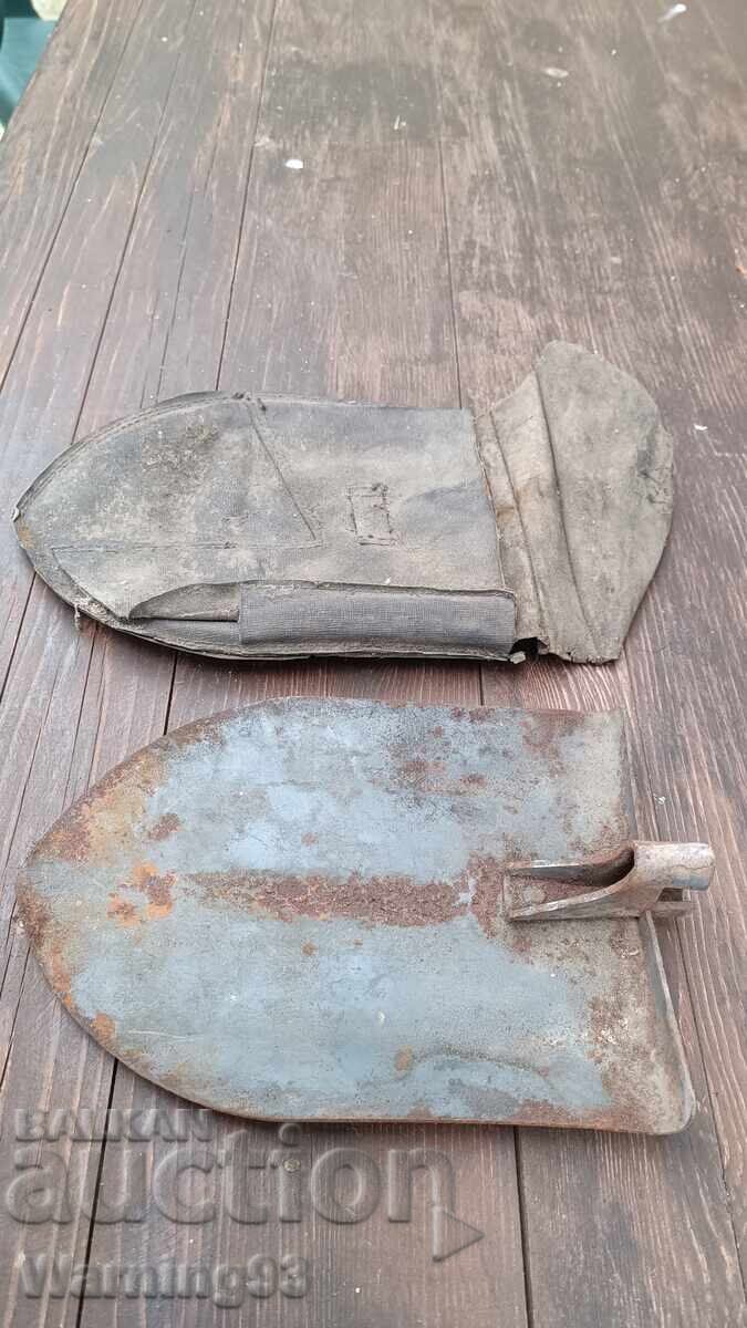 Παλιά στρατιωτική φτυάρι με θήκη - 24/17εκ με τιμή 15.00 BGN | € 7.67